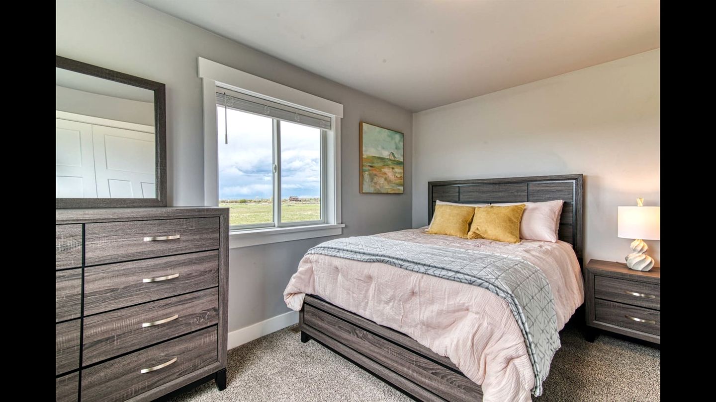 Isolated Cabin with Hot-Tub and Foosball Table in Idaho