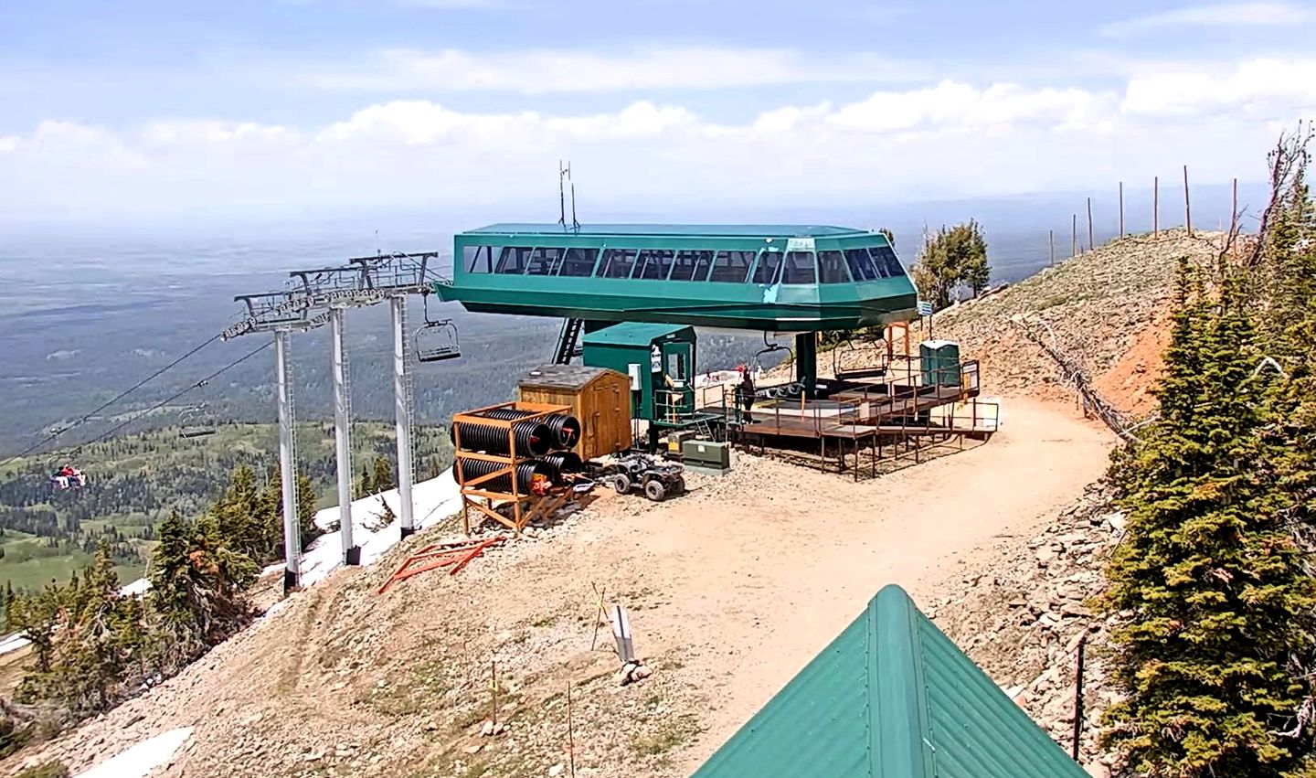Isolated Cabin with Hot-Tub and Foosball Table in Idaho