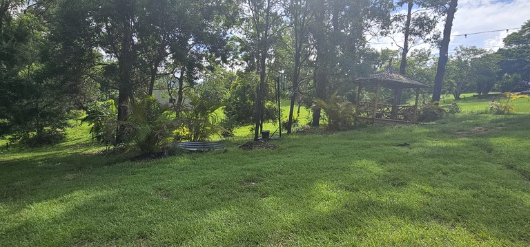 Tiny Houses (Australia, Samford Valley, Queensland)