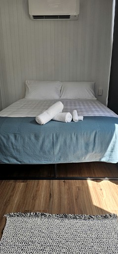 Tiny Houses (Australia, Samford Valley, Queensland)