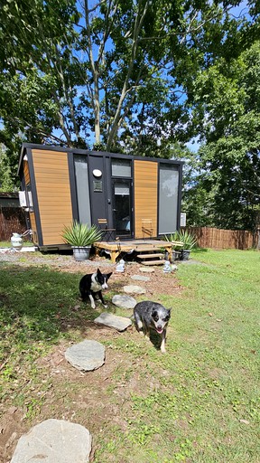 Tiny Houses (Australia, Samford Valley, Queensland)