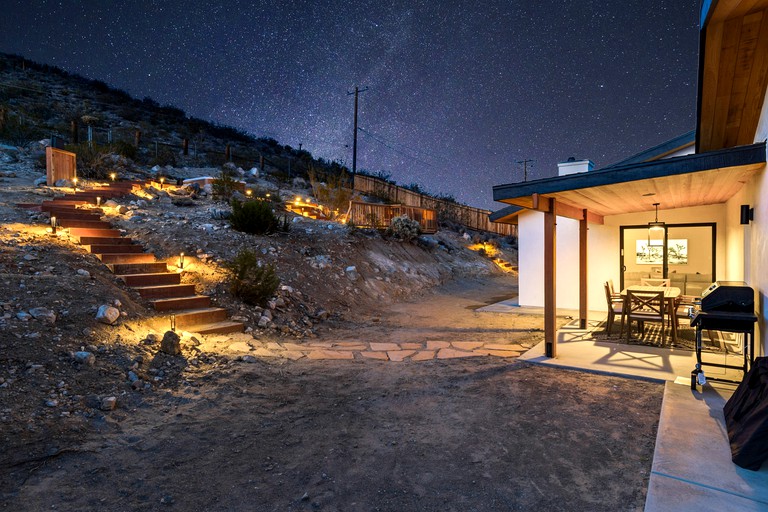 RU Jackrabbit Inn The Nocturnal Experience Spa, Vacation Rentals