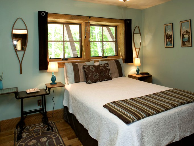 Cabins (Jackson, New Hampshire, United States)