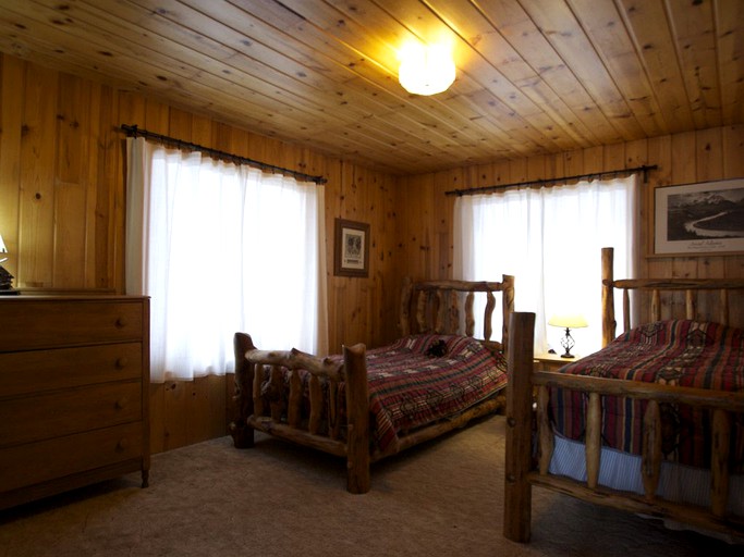 Cabins (Jackson, Wyoming, United States)