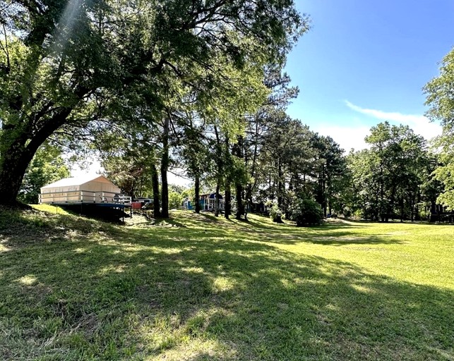 Safari Tents (United States of America, Murfreesboro, Arkansas)