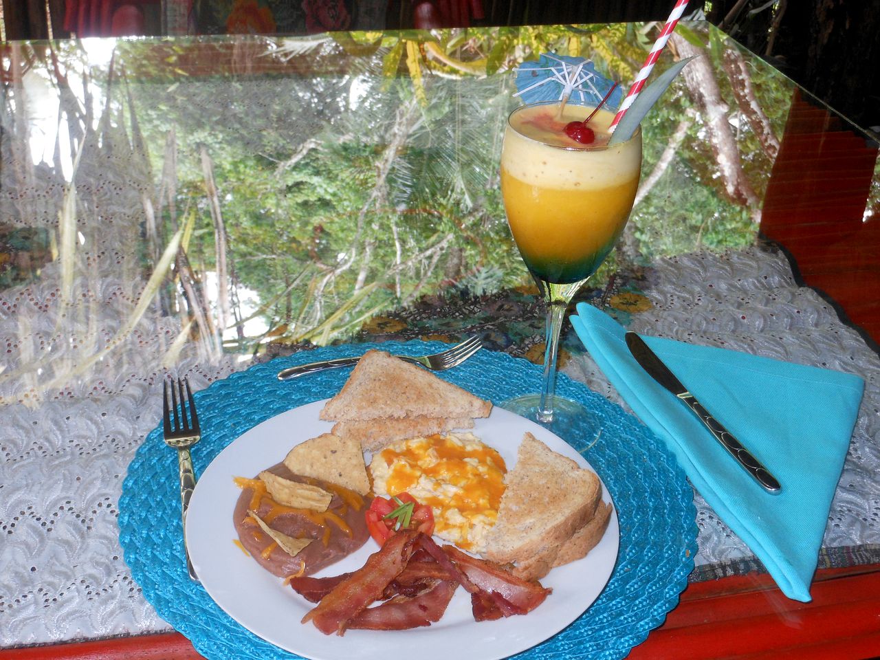 Family-Friendly Cabana Rental with Covered Veranda in Cayo District, Belize