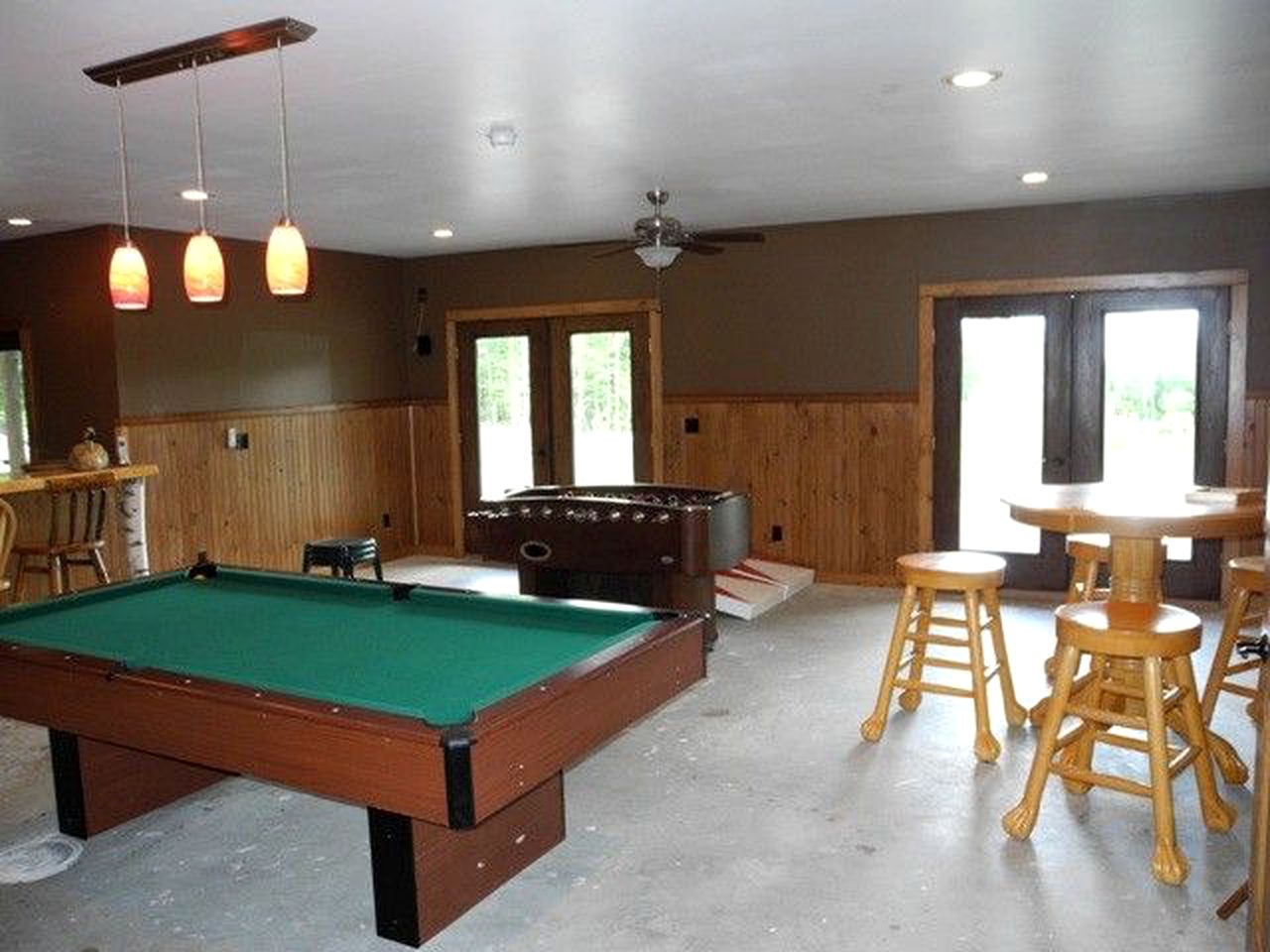 Impressive Cabin Rental for Large Groups in Au Sable Forks, New York