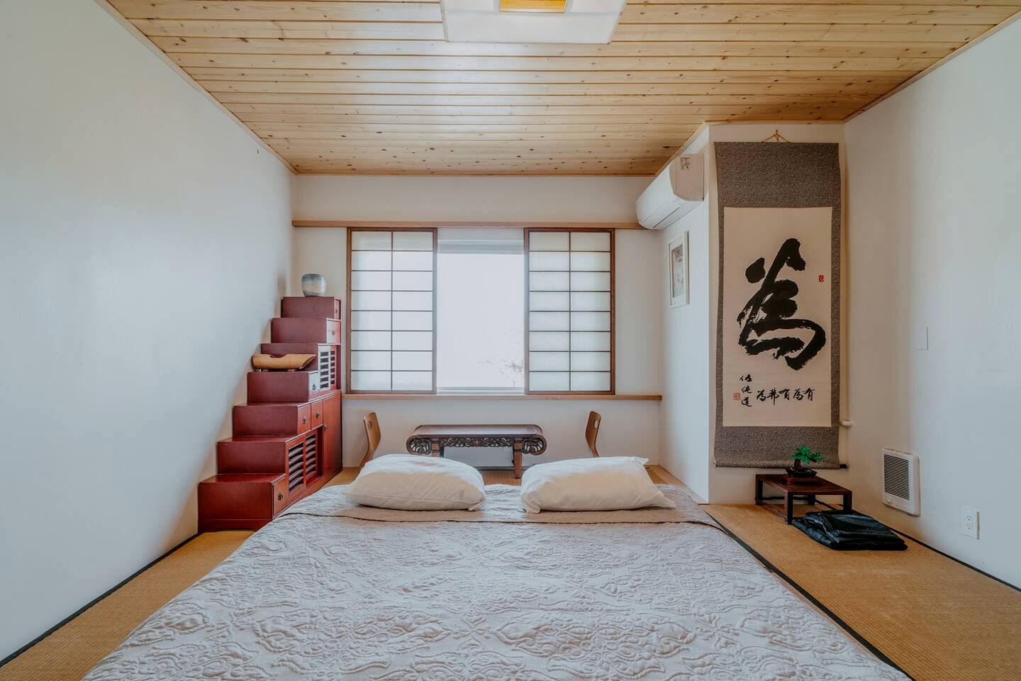 JT Ryokan LUNA - San Bernardino County near Joshua Tree, California