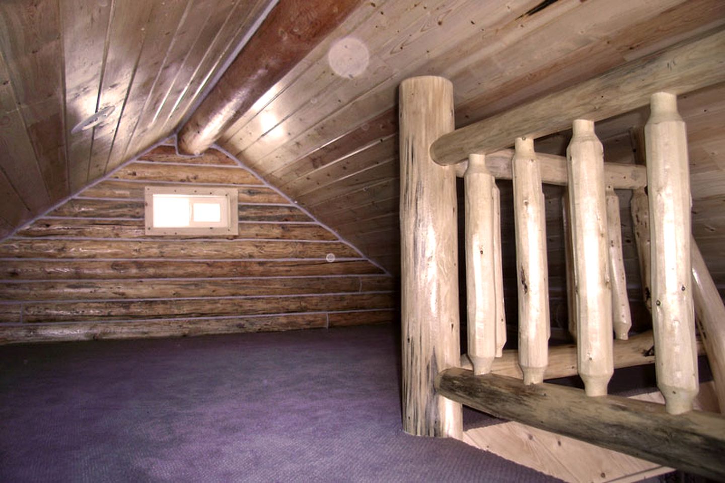 Cabin Rental with Views of Henry's Lake near Yellowstone National Park, Idaho