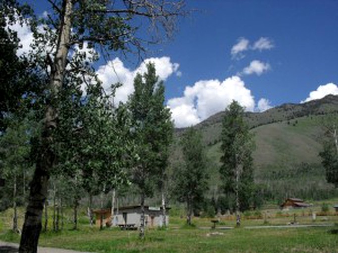 Cabins (Island Park, Idaho, United States)