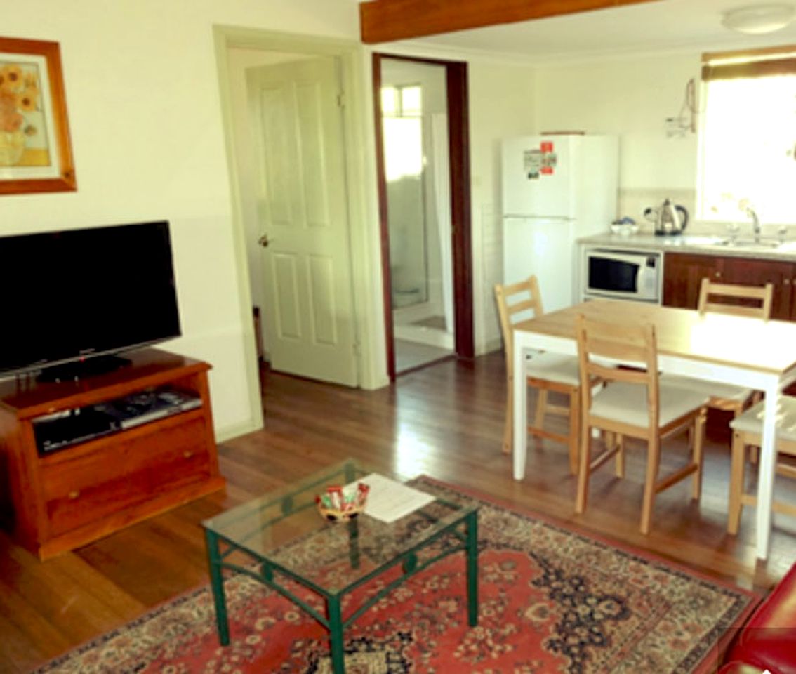 Secluded Cabin Rental for Two Guests Located near Darradup, Western Australia