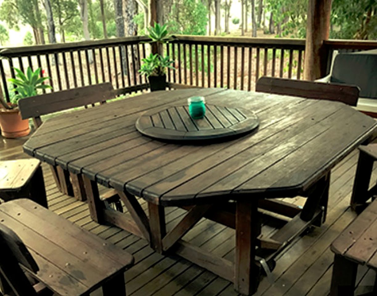 Secluded Cabin Rental for Two Guests Located near Darradup, Western Australia