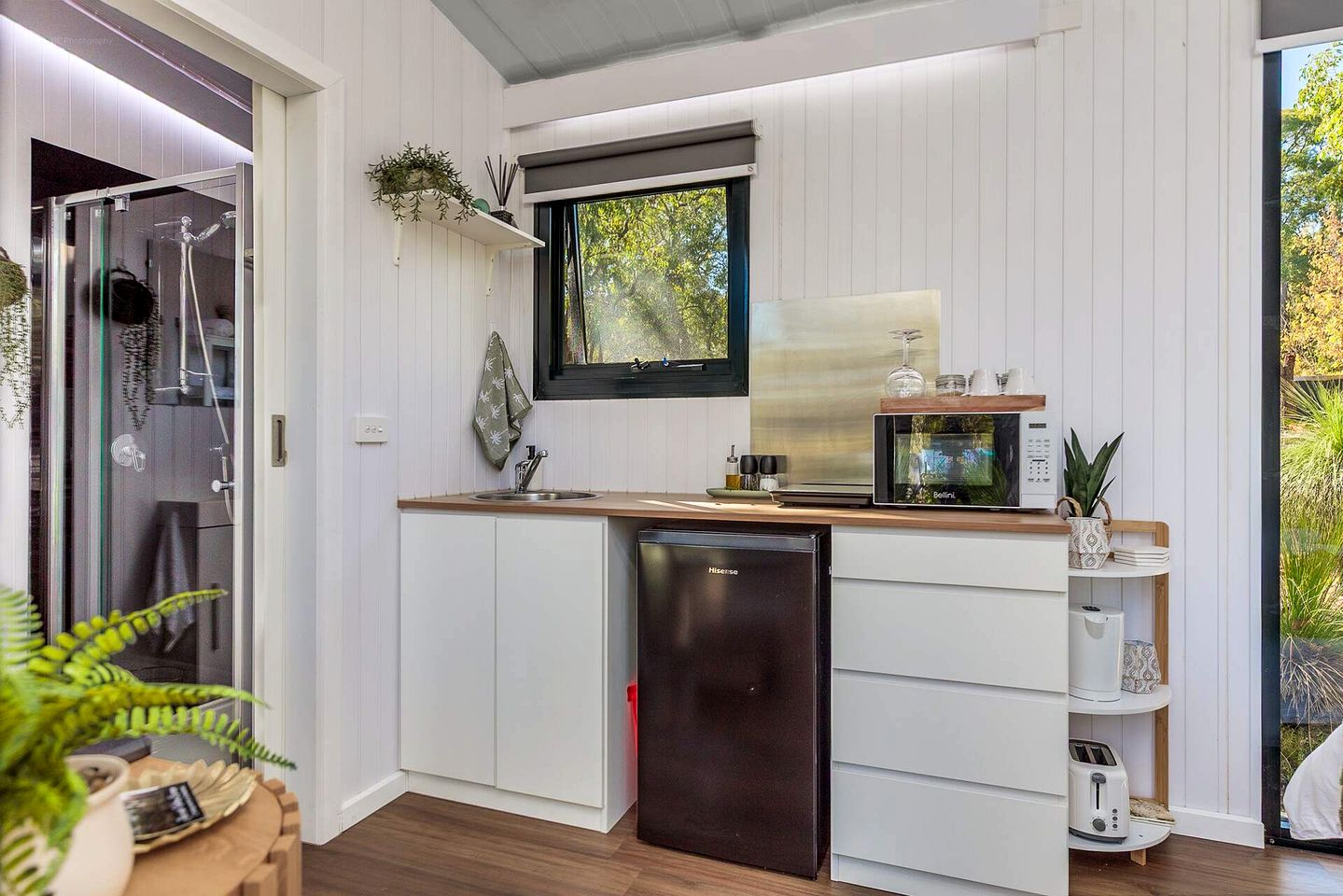 Peaceful Tiny House Retreat with Garden Pavilion near Armadale, Bedfordale WA