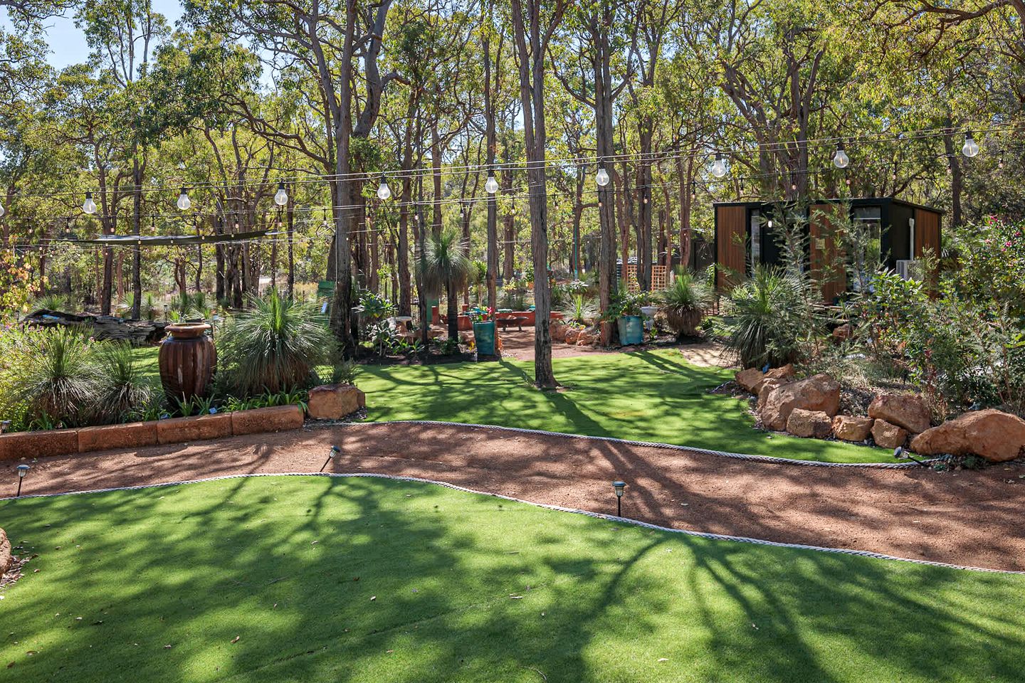 Peaceful Tiny House Retreat with Garden Pavilion near Armadale, Bedfordale WA