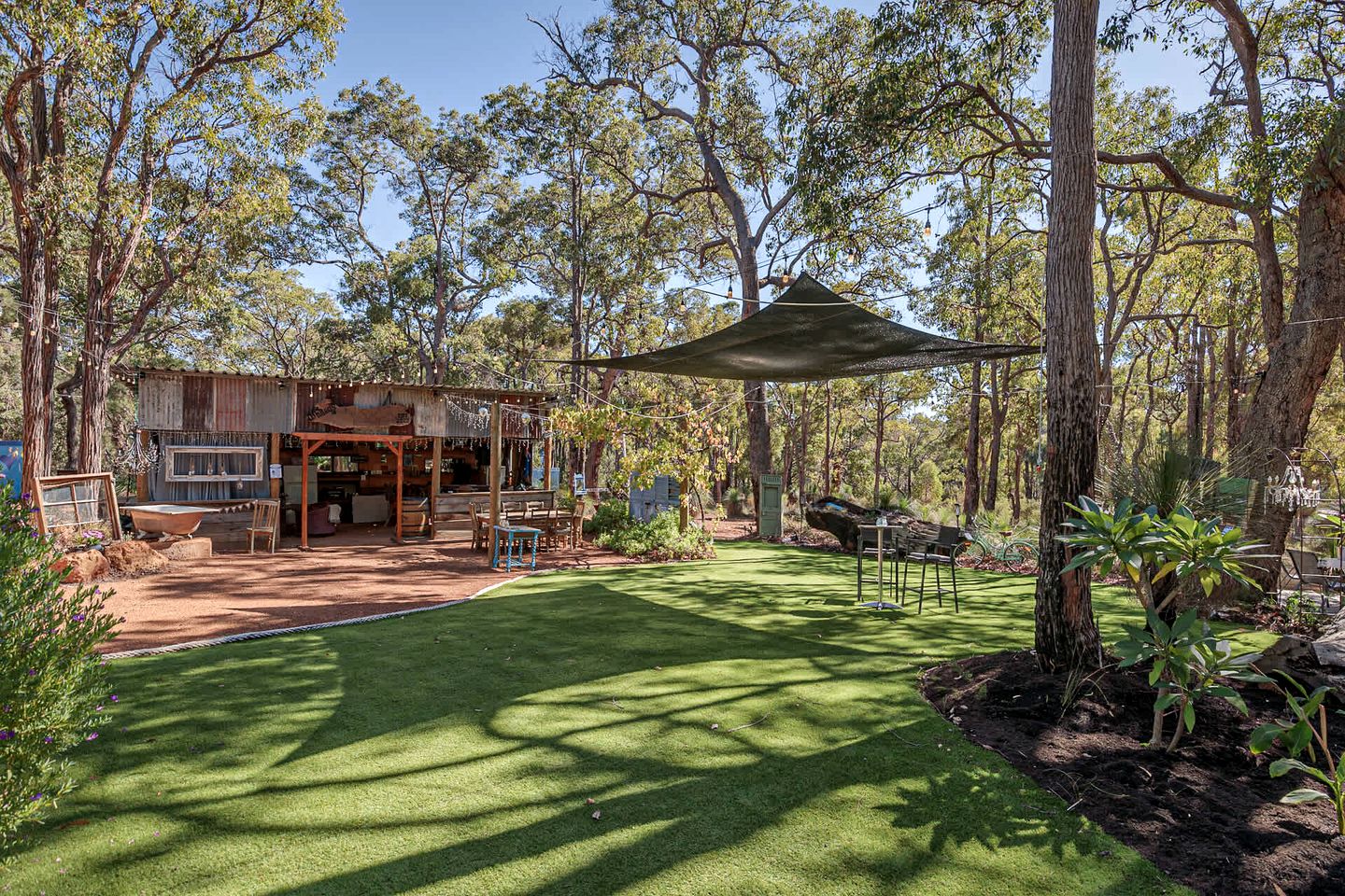 Peaceful Tiny House Retreat with Garden Pavilion near Armadale, Bedfordale WA