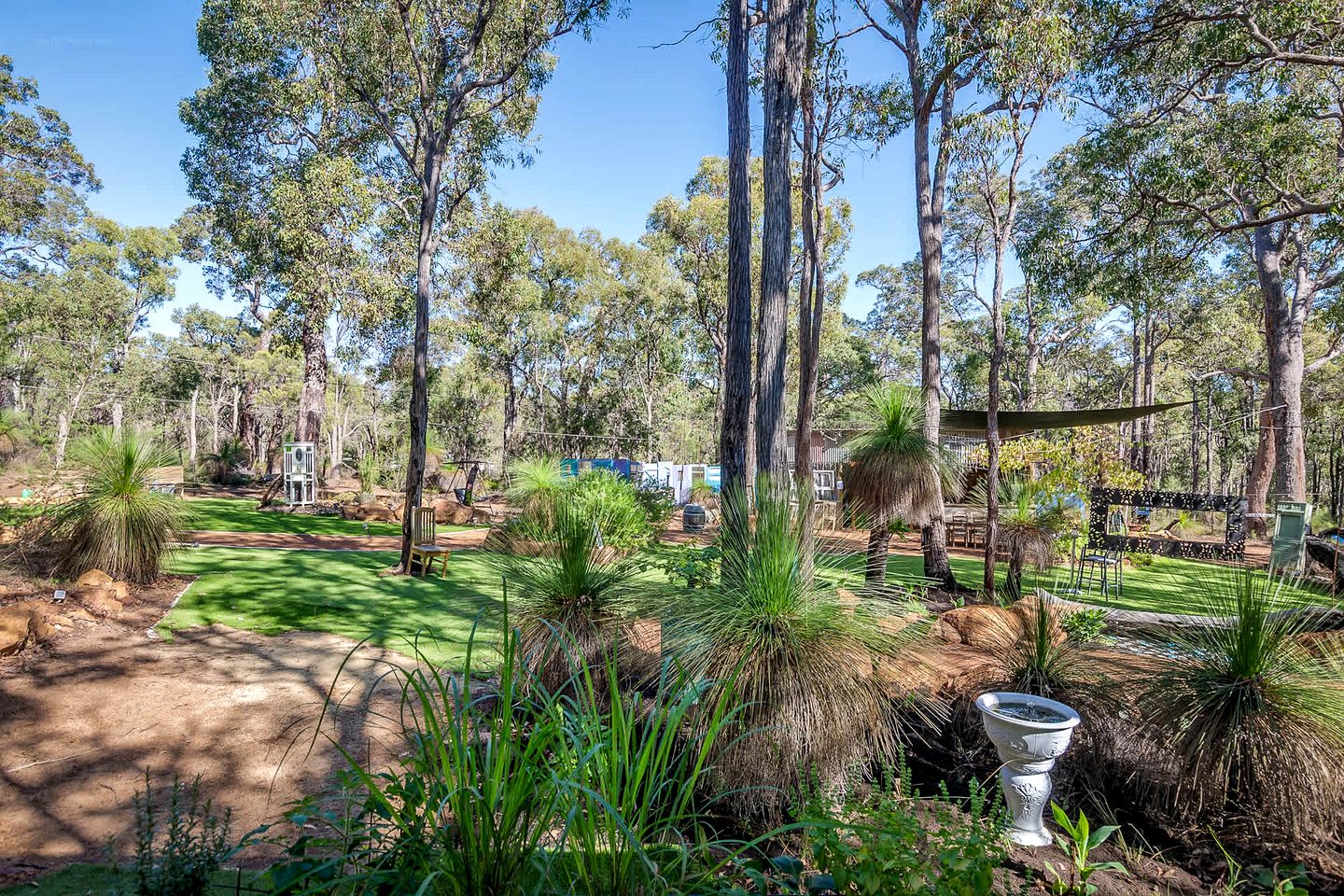 Peaceful Tiny House Retreat with Garden Pavilion near Armadale, Bedfordale WA