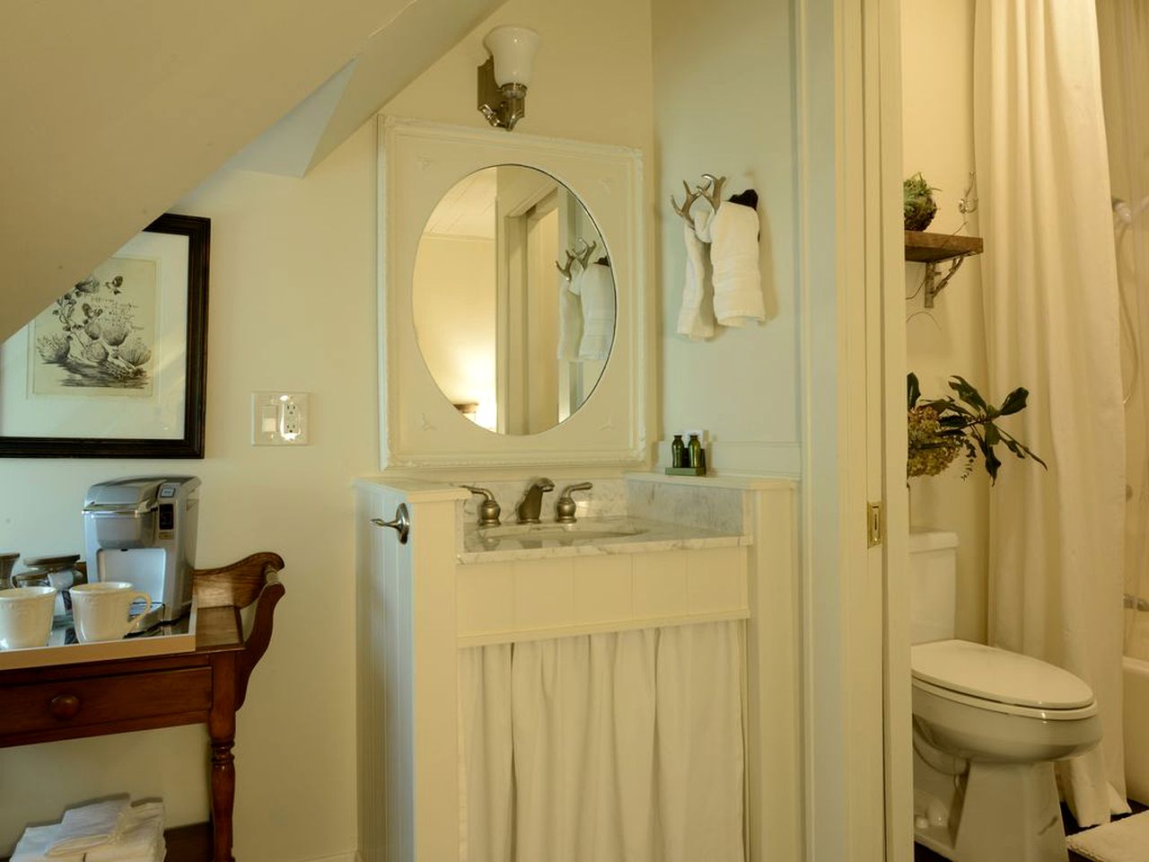 Extraordinary Vacation Rental for Large Groups at Lake Rabun, Georgia