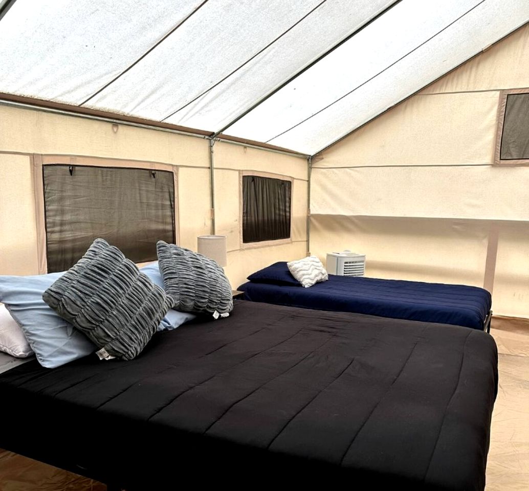 Secluded Safari Tent Nestled Amidst Trees in Murfreesboro, Arkansas