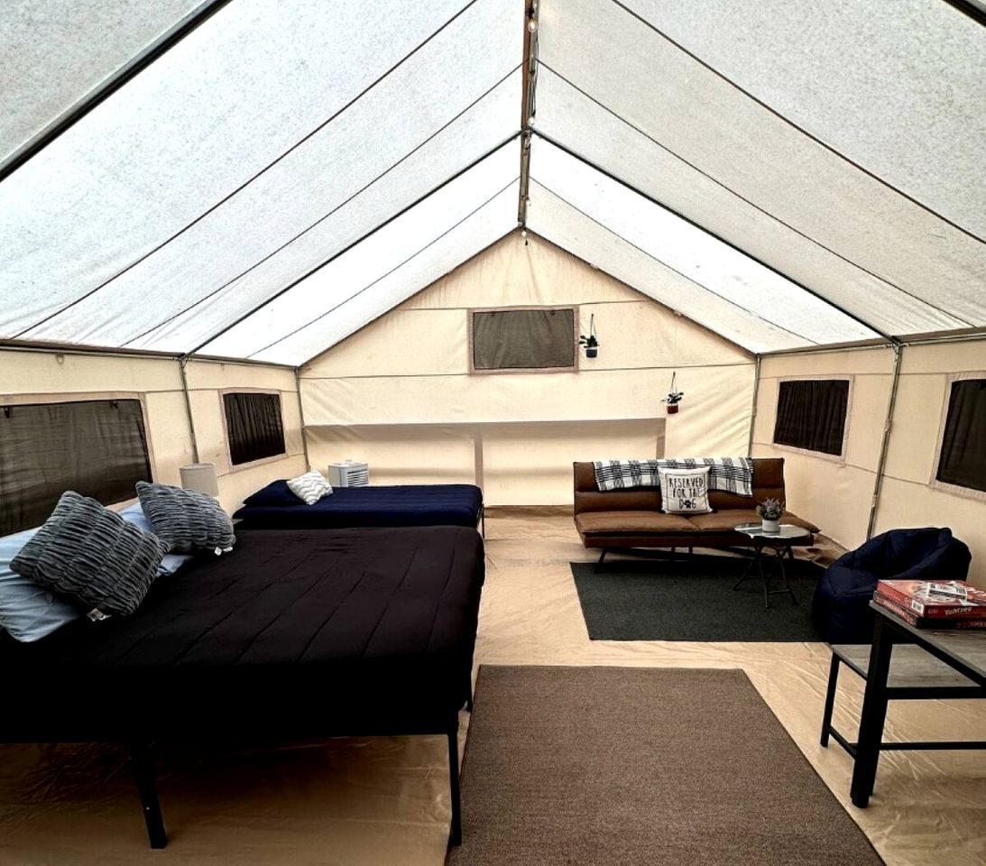 Secluded Safari Tent Nestled Amidst Trees in Murfreesboro, Arkansas