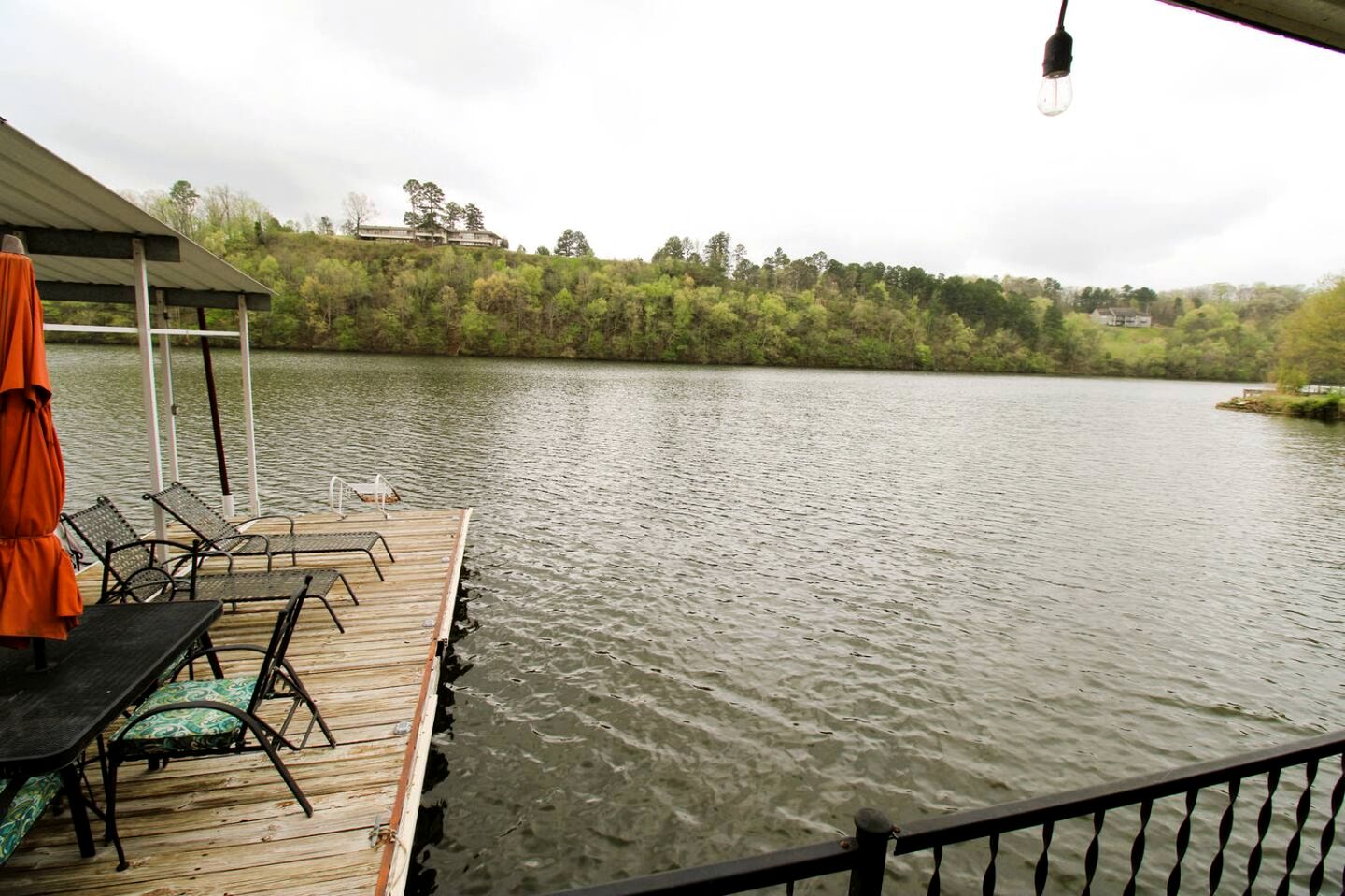 Modern Lake House near Hot Springs National Park in Arkansas, Complete with Private Dock and Woodburning Stove