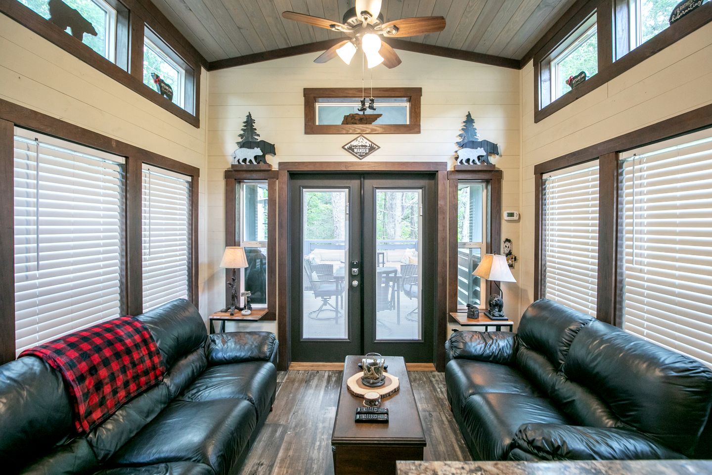 Stunning Cottage Nestled Amidst Trees with Fire Pit in Monteagle, Tennessee