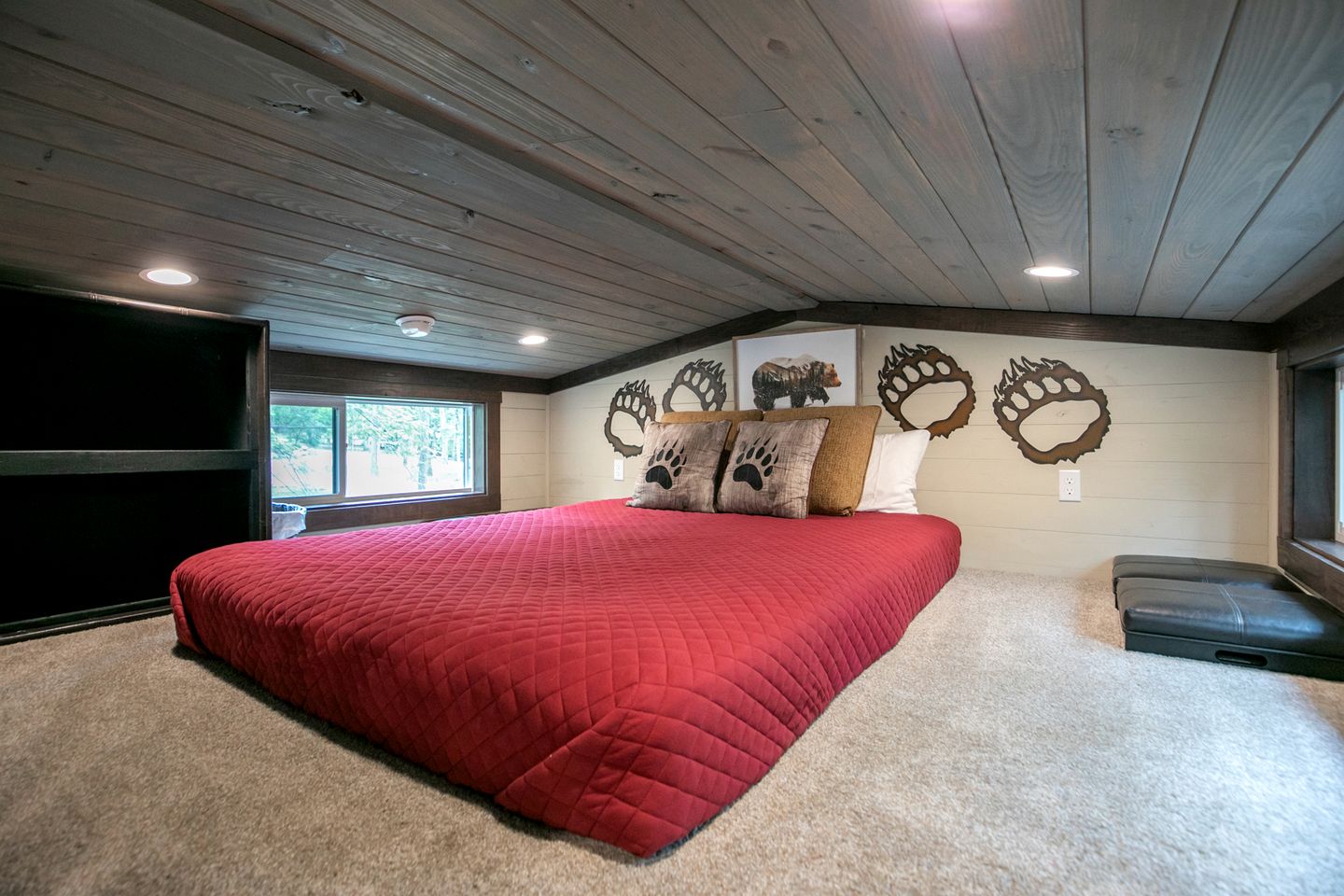 Stunning Cottage Nestled Amidst Trees with Fire Pit in Monteagle, Tennessee