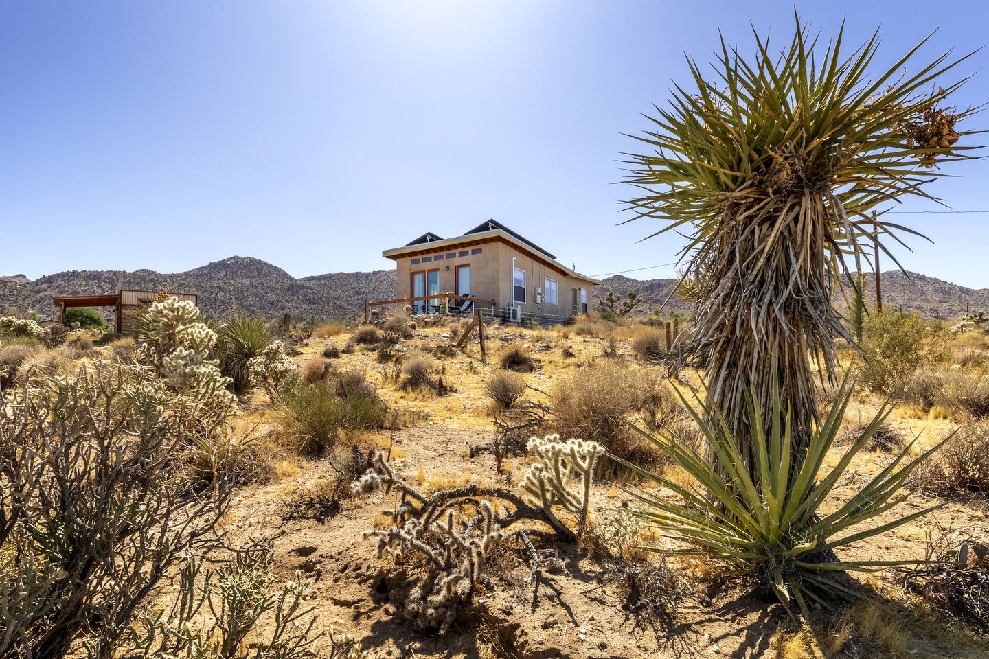 Cozy Cottage Rental in Joshua Tree, with Wonderful Views of the Mojave