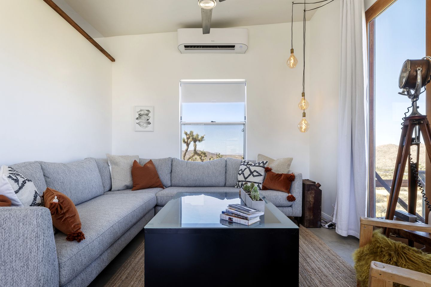 Cozy Cottage Rental in Joshua Tree, with Wonderful Views of the Mojave