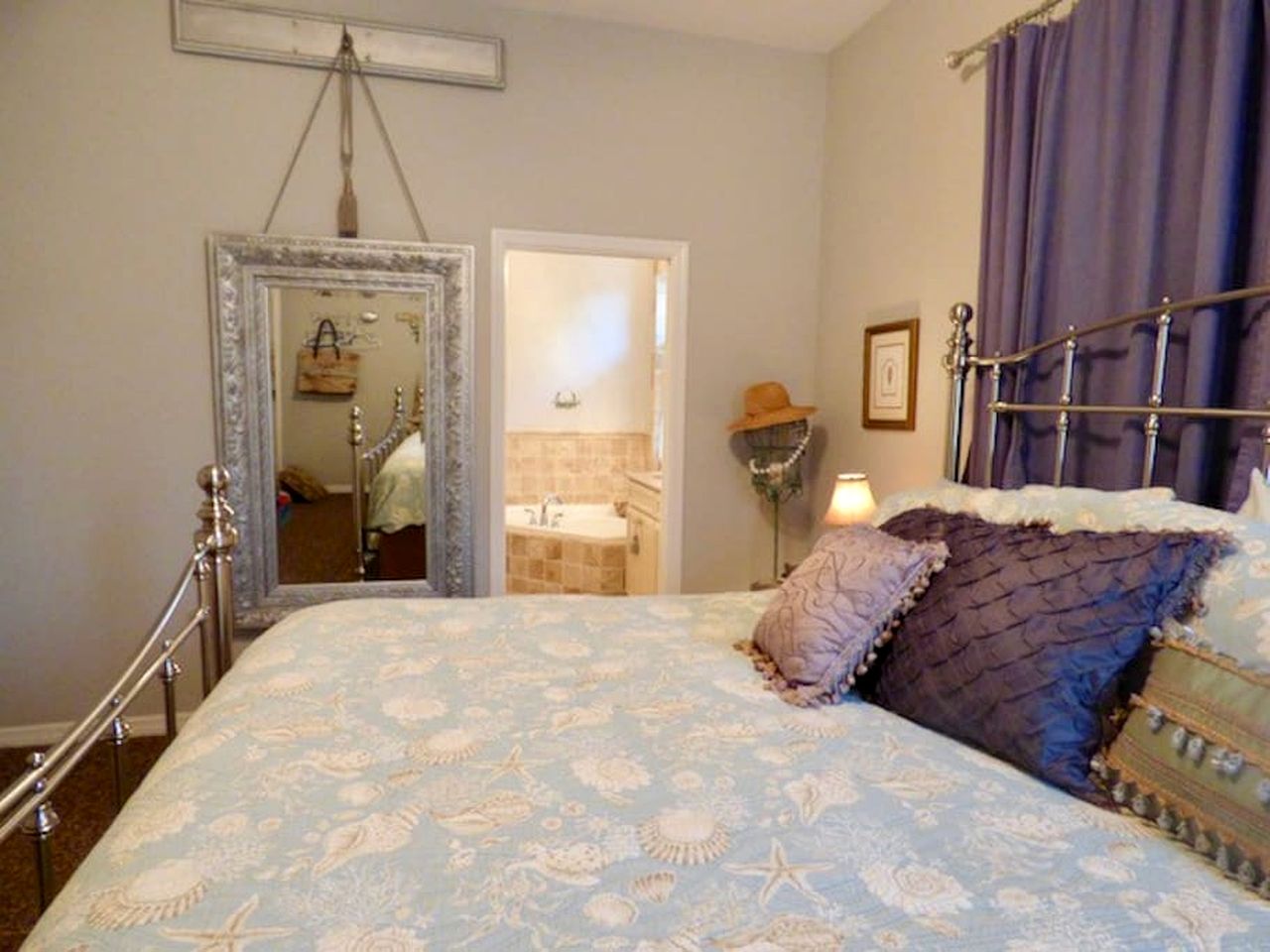 Charming Island Retreat with Gulf Views & Private Dock Access near Little Gasparilla, Florida