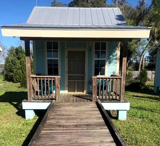 Cabin Near The Myakka River State Park Florida