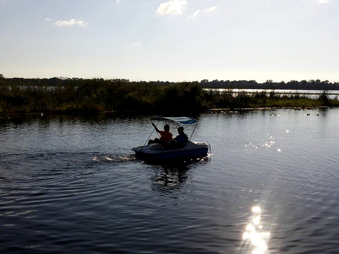 Cabins (Bradenton, Florida, United States)