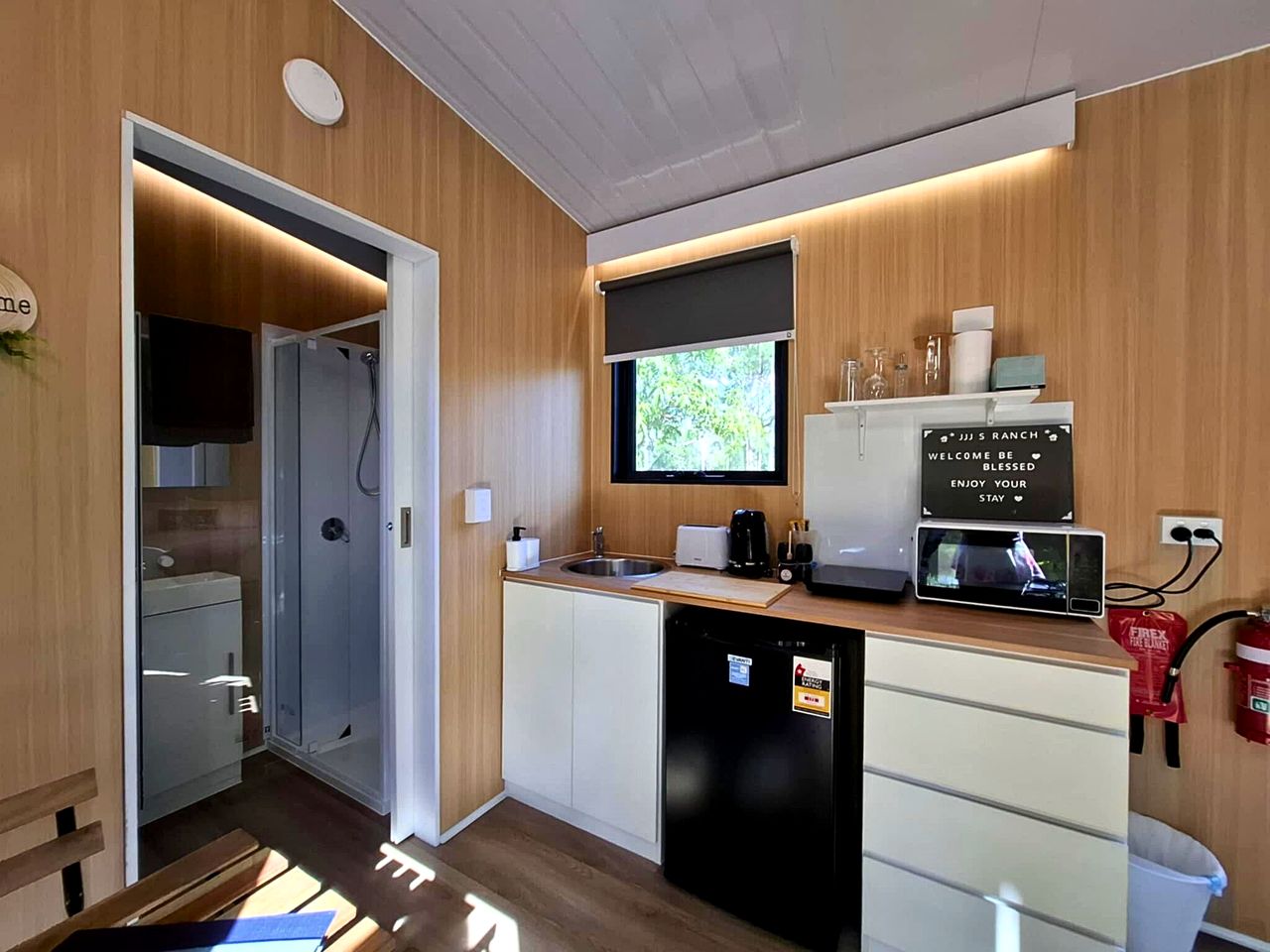 Charming Tiny House with Farm Animals and Pool near Bundaberg, South Kolan QLD