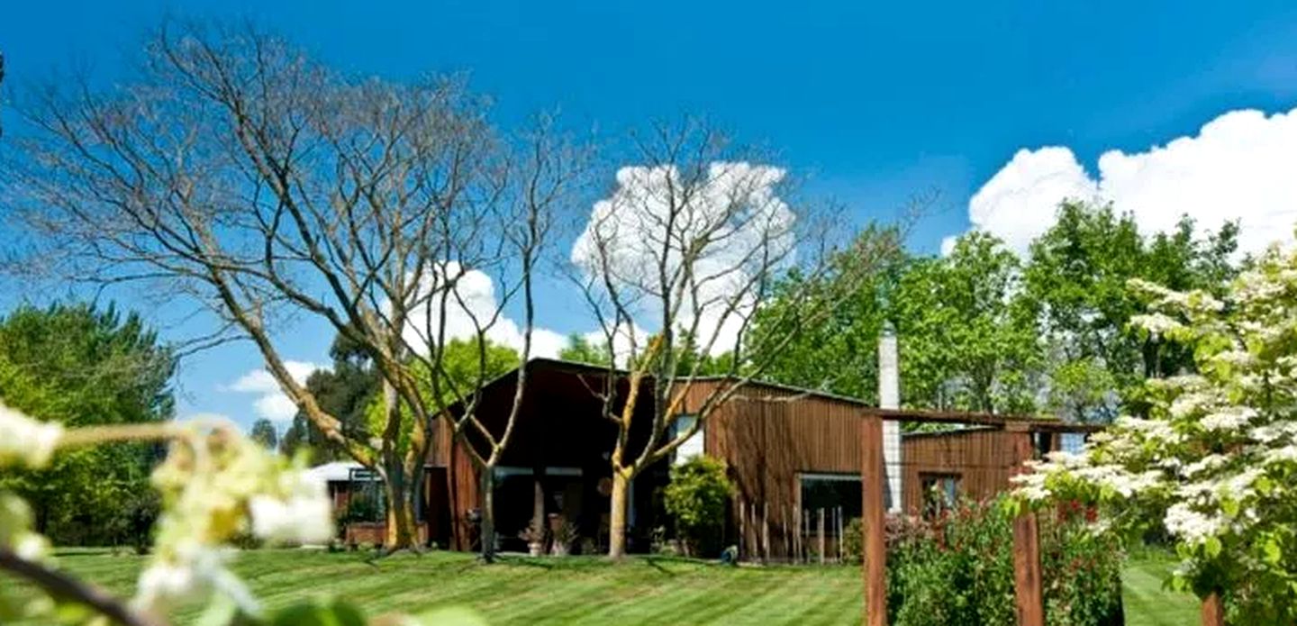 Cottages (Hastlings, North Island, New Zealand)