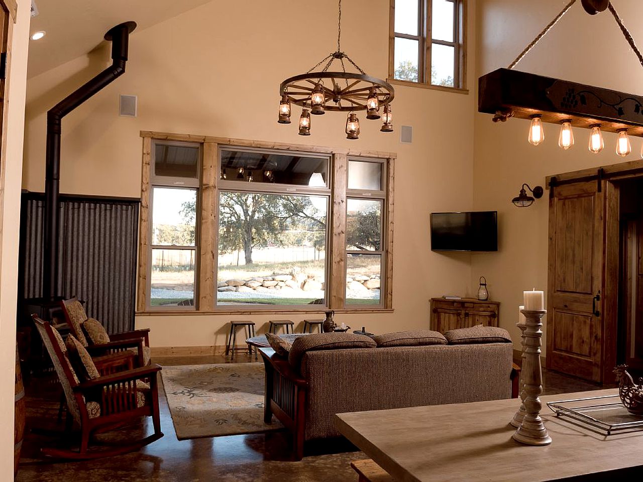 Exquisite Cottage Rental on Peaceful Vineyard near Bear Valley, California