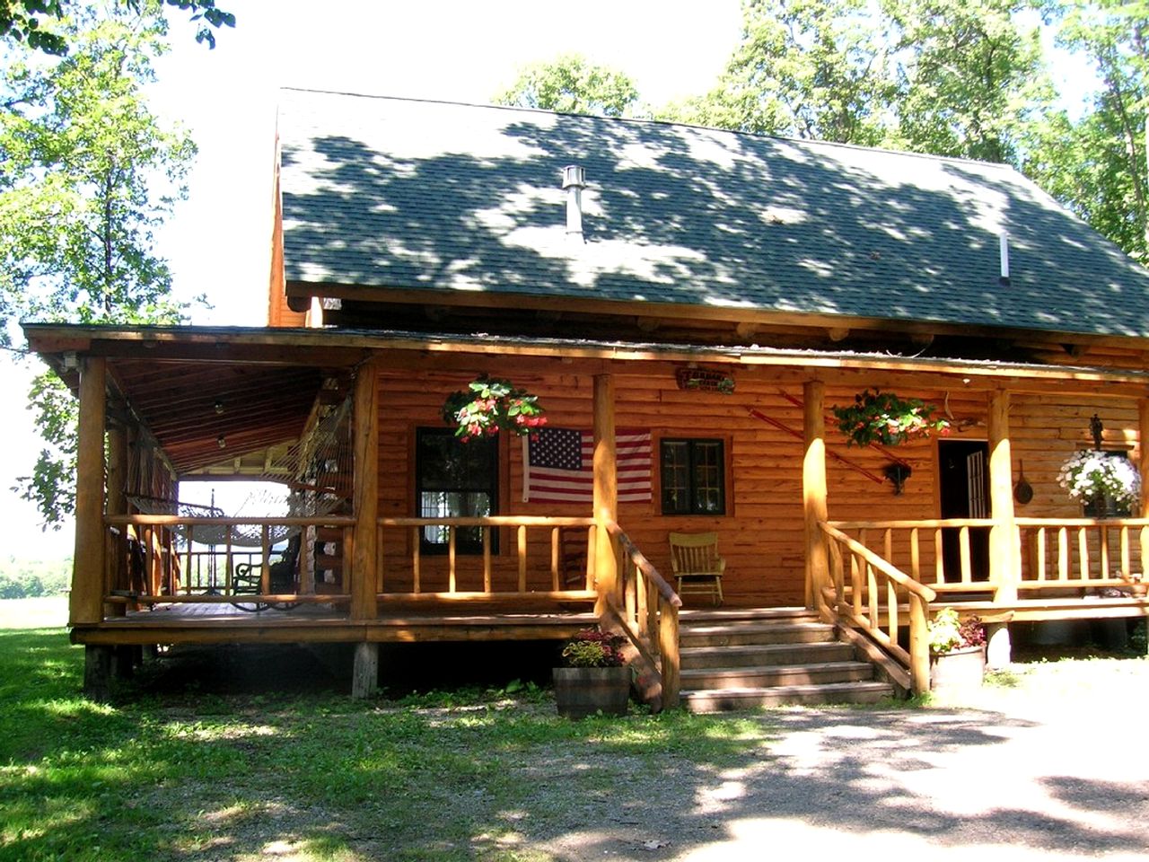 Luxury Cabin Rental with a Spacious Hot Tub on Lake Champlain, Vermont