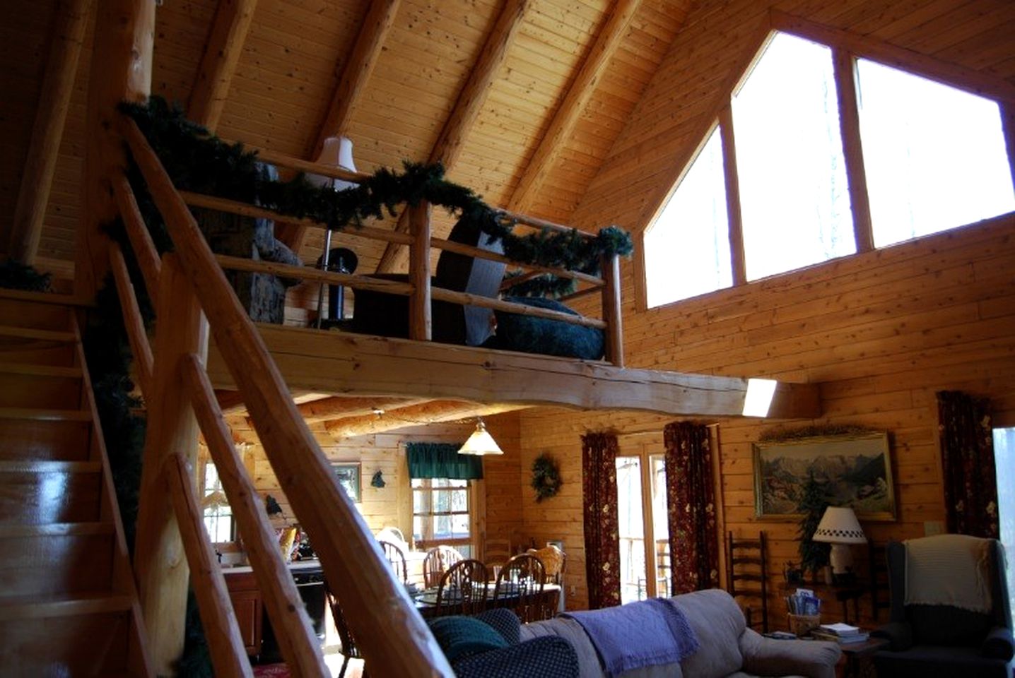 Luxury Cabin Rental with a Spacious Hot Tub on Lake Champlain, Vermont