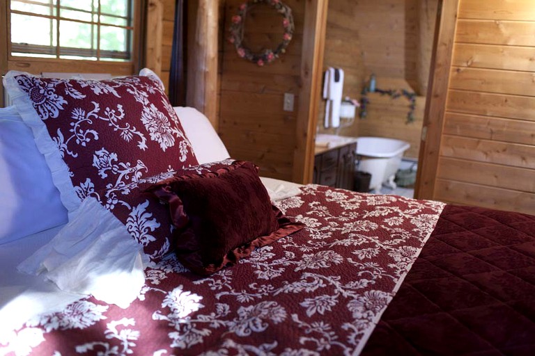 Cabins (Ferrisburgh, Vermont, United States)