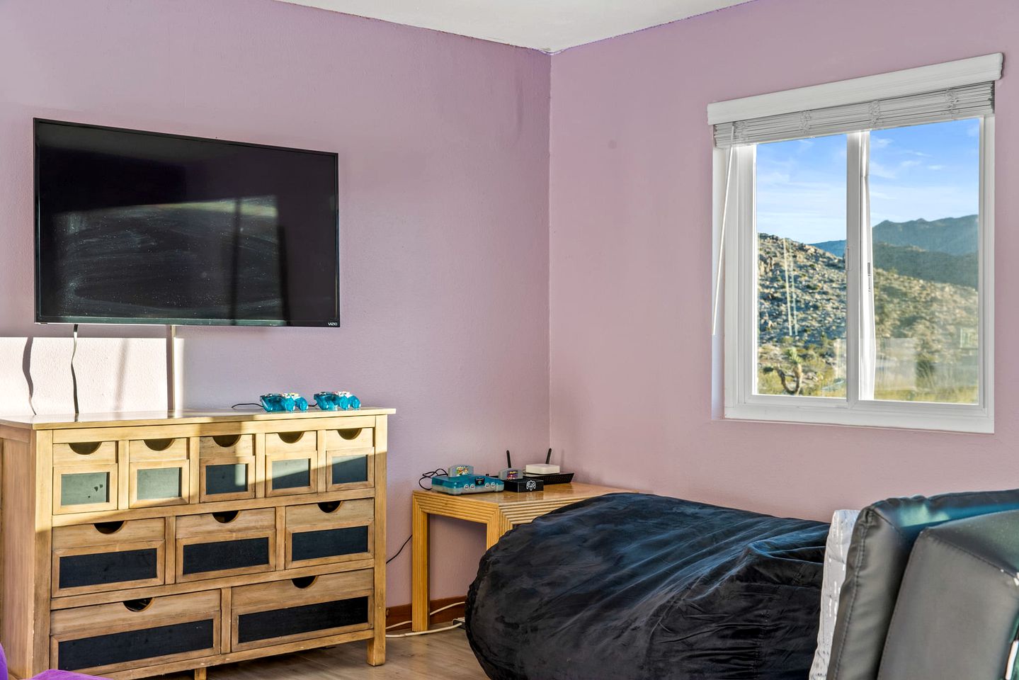 Joshua Tree Glamping Escape with a Pool & Spa, Ideal to Discover Monument Manor