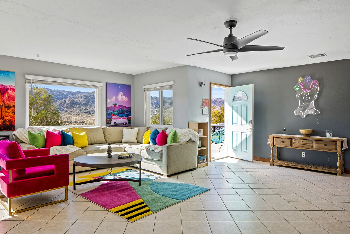 Joshua Tree Glamping Escape with a Pool & Spa, Ideal to Discover Monument Manor
