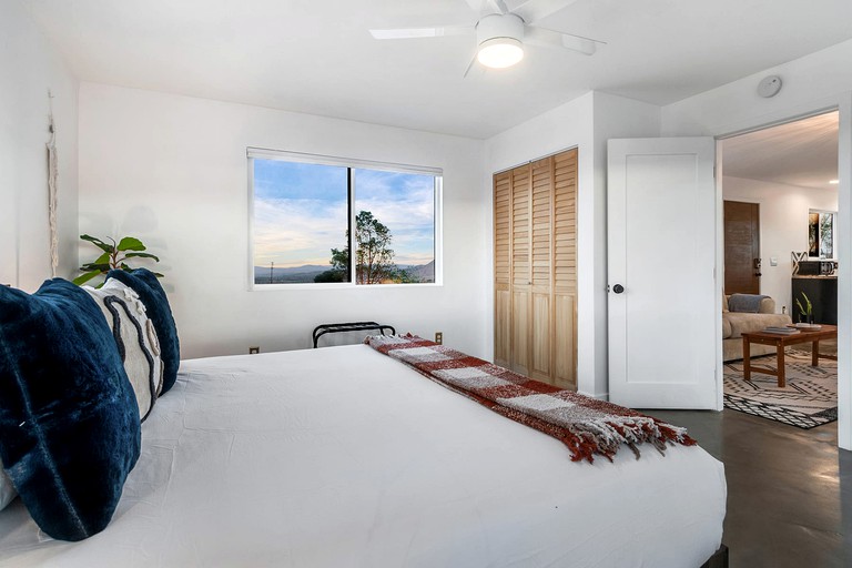 Dreamscape The Stargazer's Experience w/ Pool+Spa, Vacation Rentals