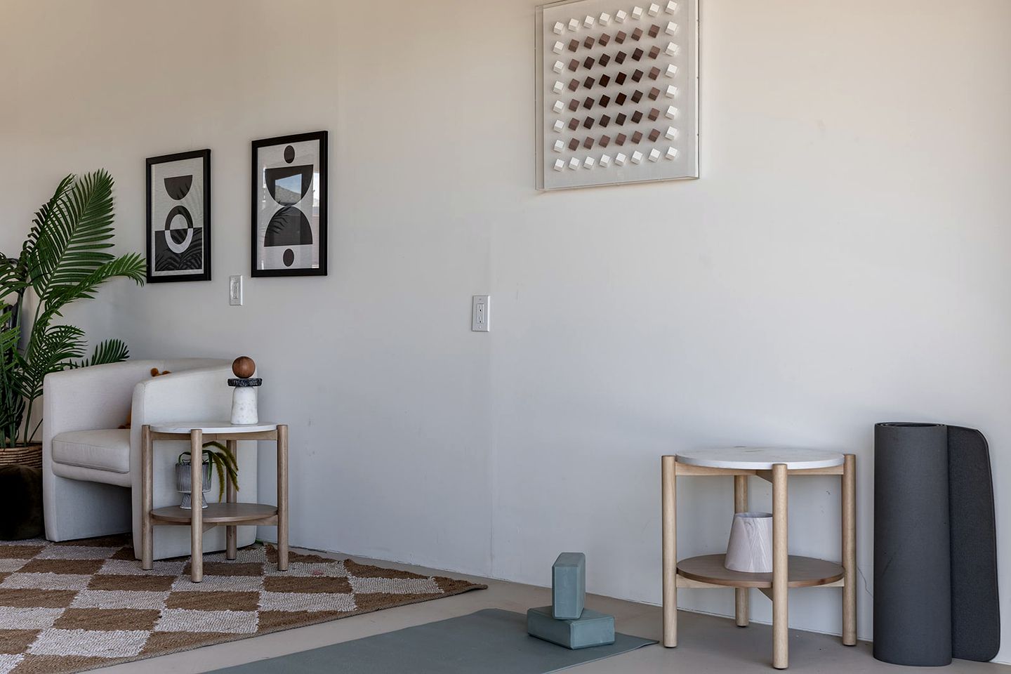 Rustic Vacation Rental with Private Hot Tub and Cowboy Tub-Pool, Walking Distance from Downtown Joshua Tree, California