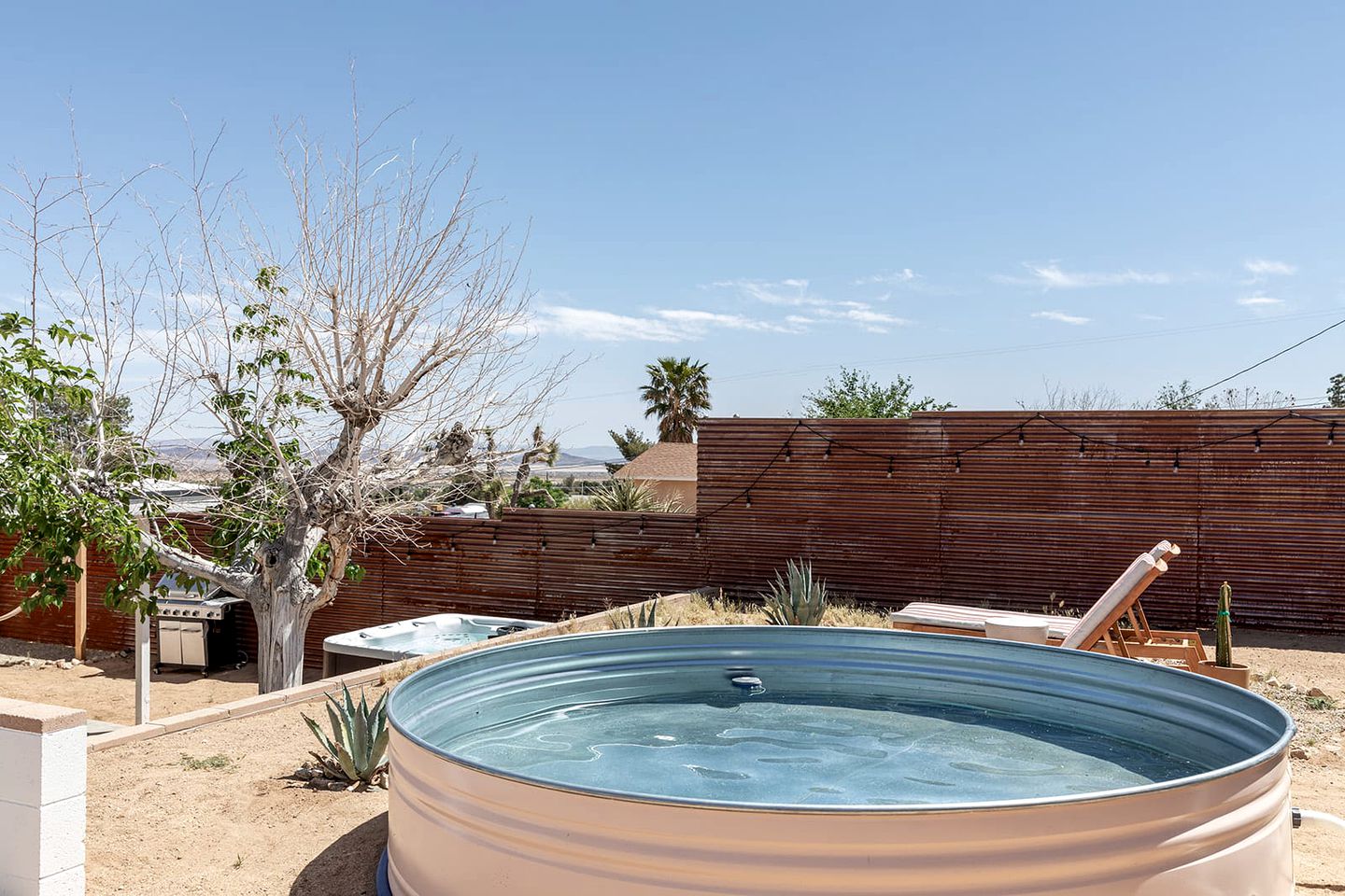 Rustic Vacation Rental with Private Hot Tub and Cowboy Tub-Pool, Walking Distance from Downtown Joshua Tree, California