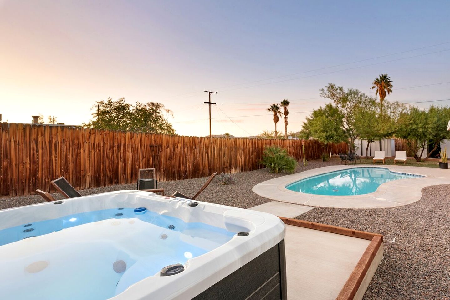 Charming Cottage with Swimming Pool, Hot-tub and Barbecue in Joshua Tree, California