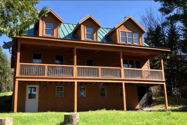 Cabins (United States of America, Lily Bay Township, Maine)