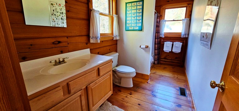 Cabins (United States of America, Lily Bay Township, Maine)