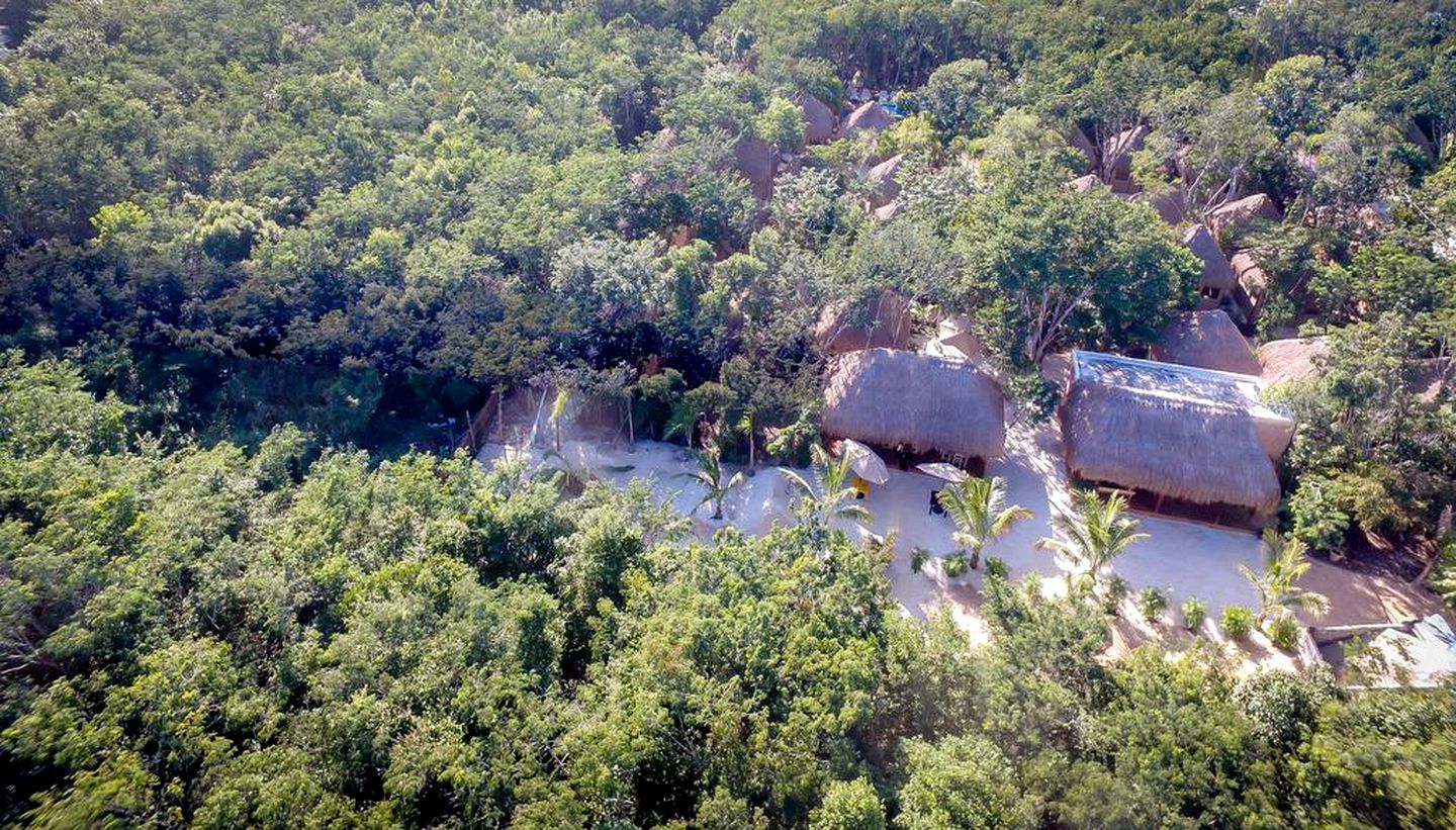 Tropical Bungalow Rentals with Luxurious Shared Pool in Tulum, Mexico
