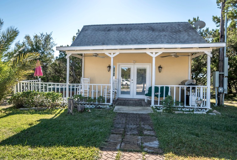 Cottages (Helotes, Texas, United States)