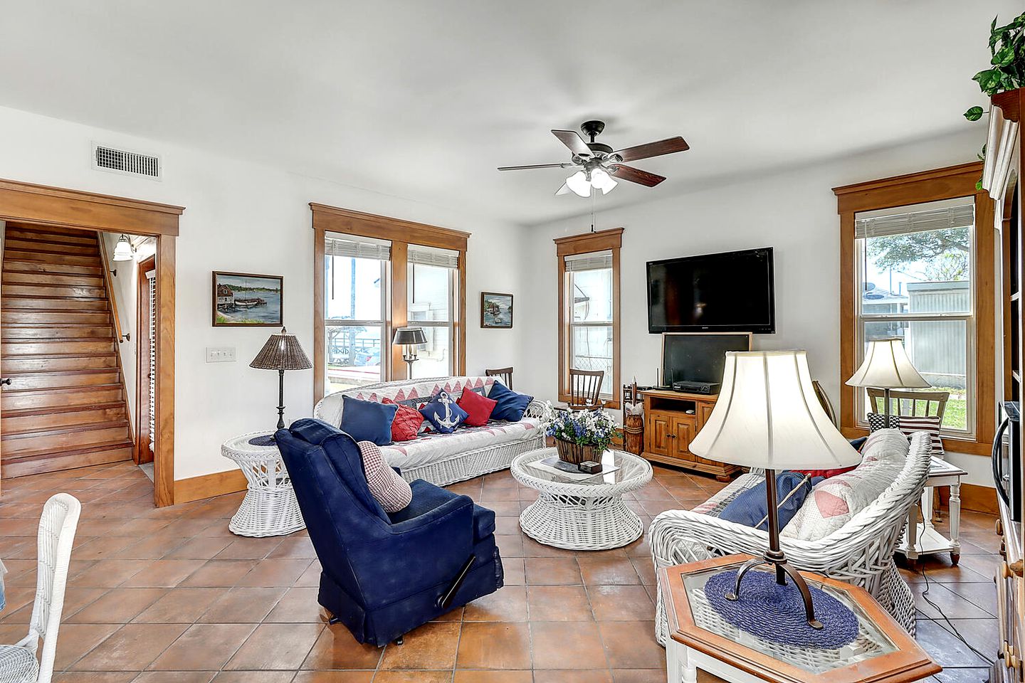 Luminous Beach House Incredible for Water Sports in Rockport, Texas