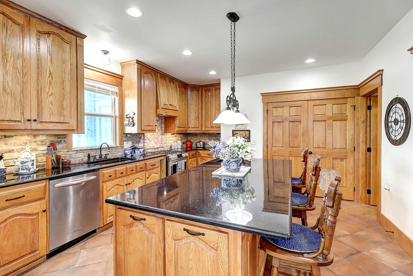 Luminous Beach House Incredible for Water Sports in Rockport, Texas