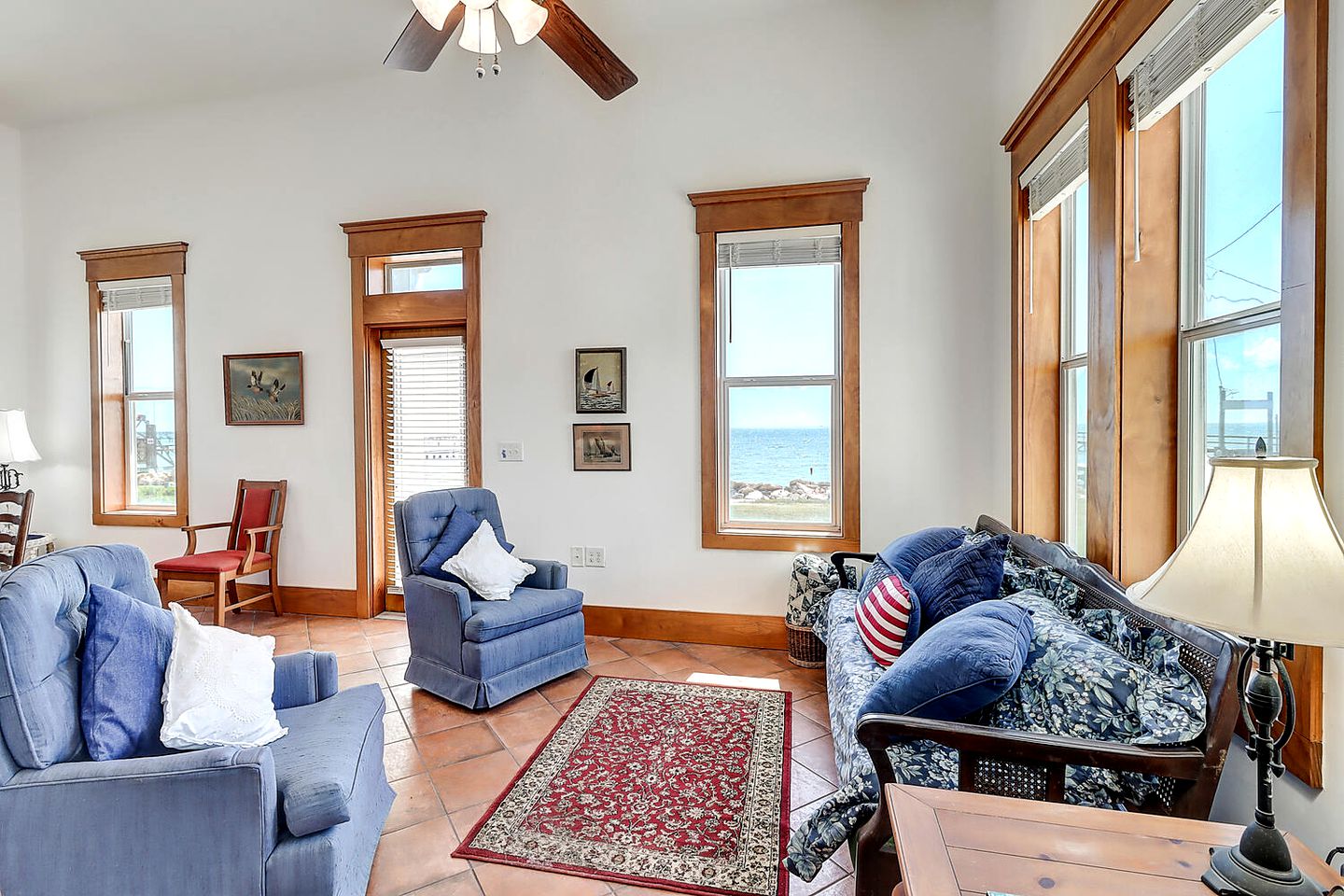 Luminous Beach House Incredible for Water Sports in Rockport, Texas